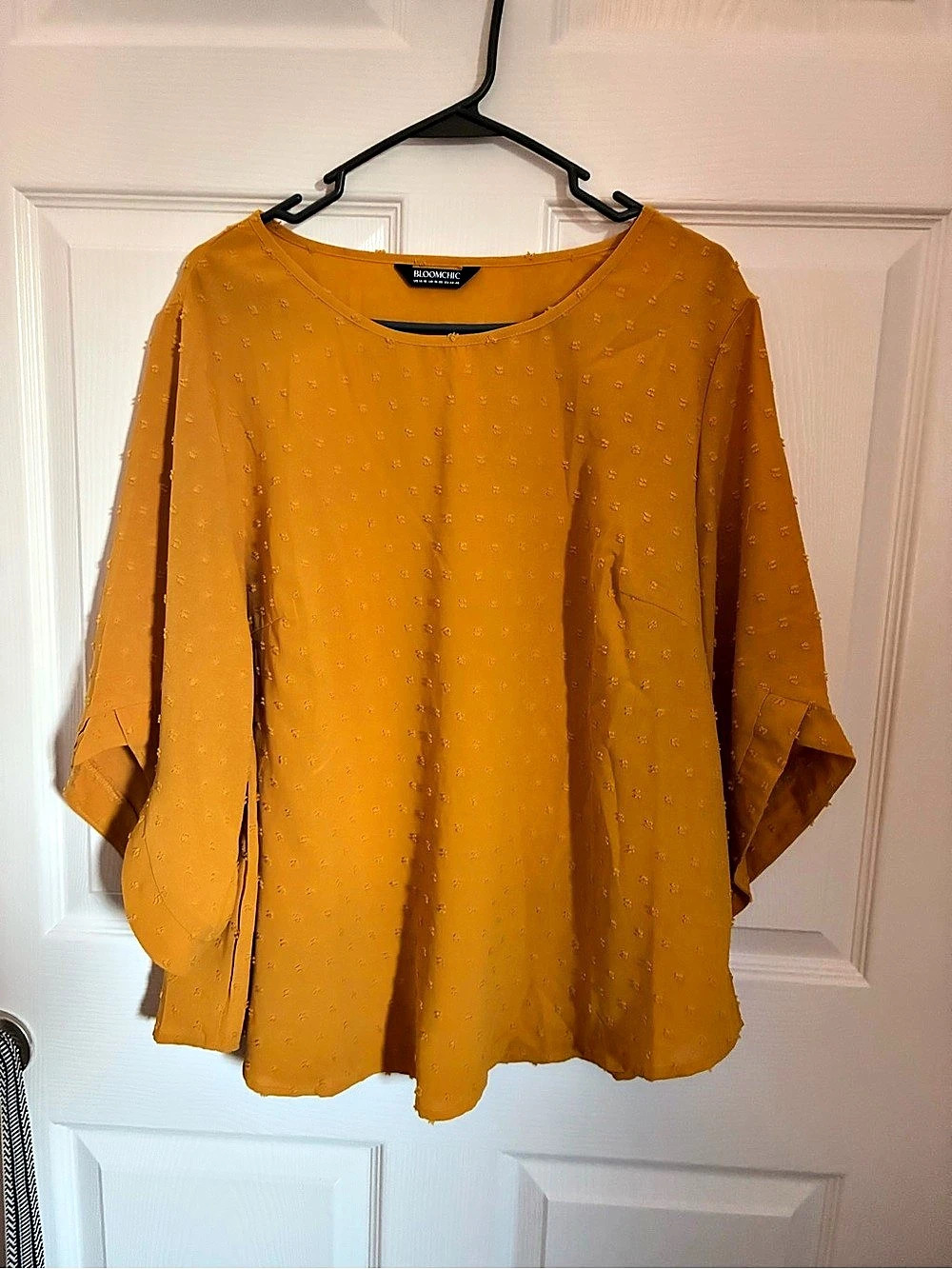 BloomChic Yellow Long Sleeve Blouse Like New